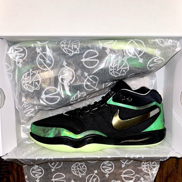 Brand New Nike GT Hustle 2 “Victor Wembanyama Alien”